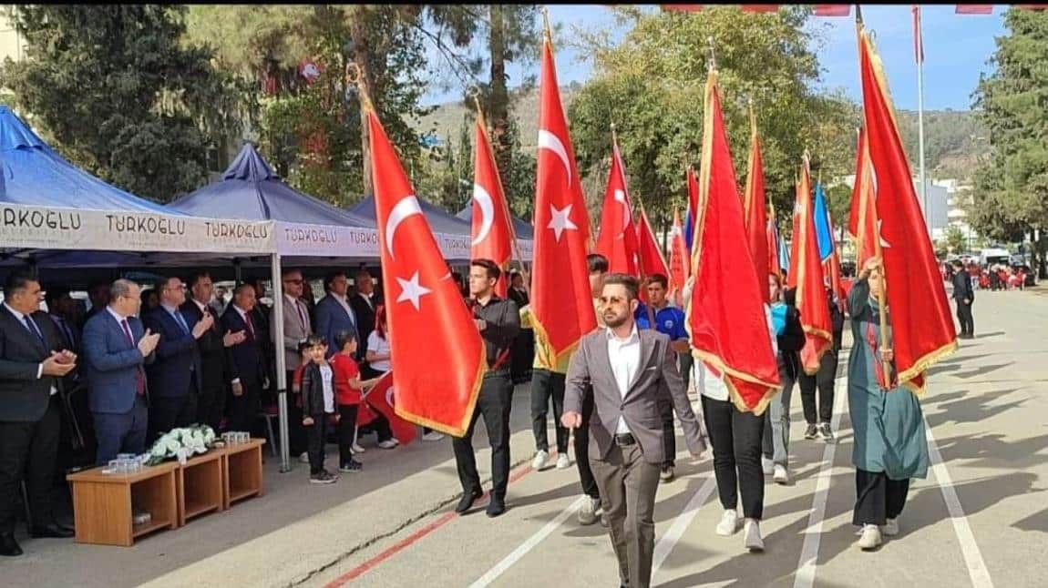 29 Ekim Cumhuriyet Bayramının 101. yılı kutlamaları ilçemizde büyük bir coşkuyla kutlandı. 